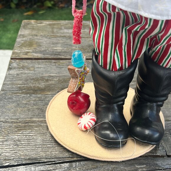 Vintage Annalee 20" Chef Santa with Wisk & Candy Garland Gingerbread Bear 2003 - Picture 6 of 12